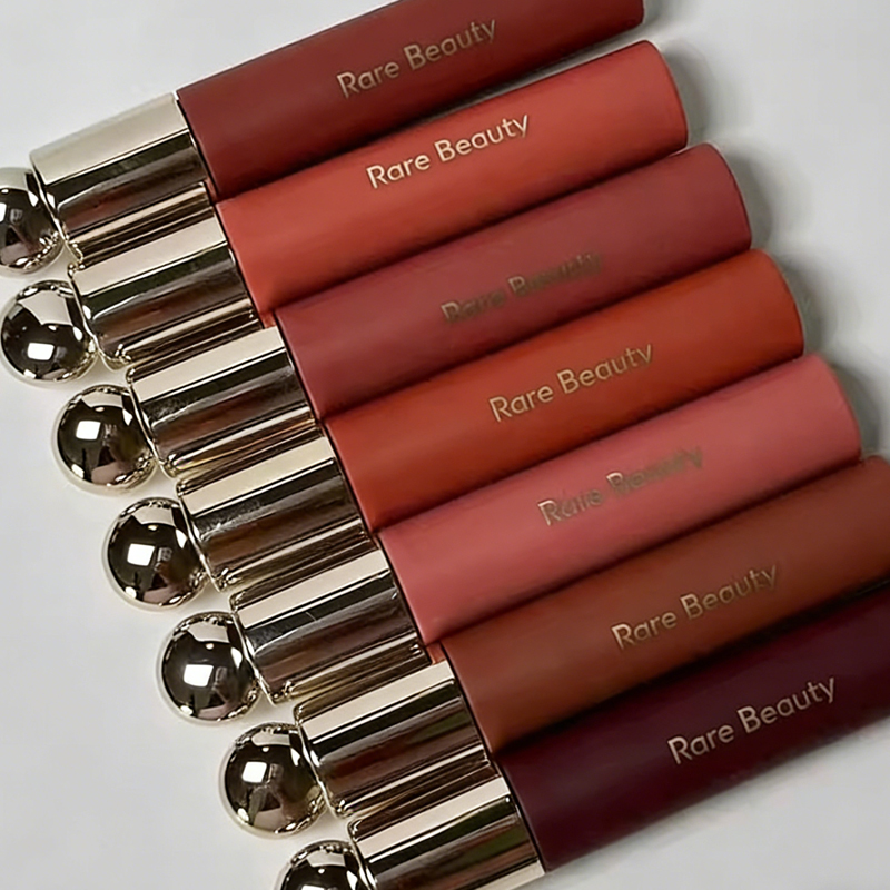 Zeldzame schoonheid 7-kleuren  - Rare Beauty Makeup Kit recensie en prijs