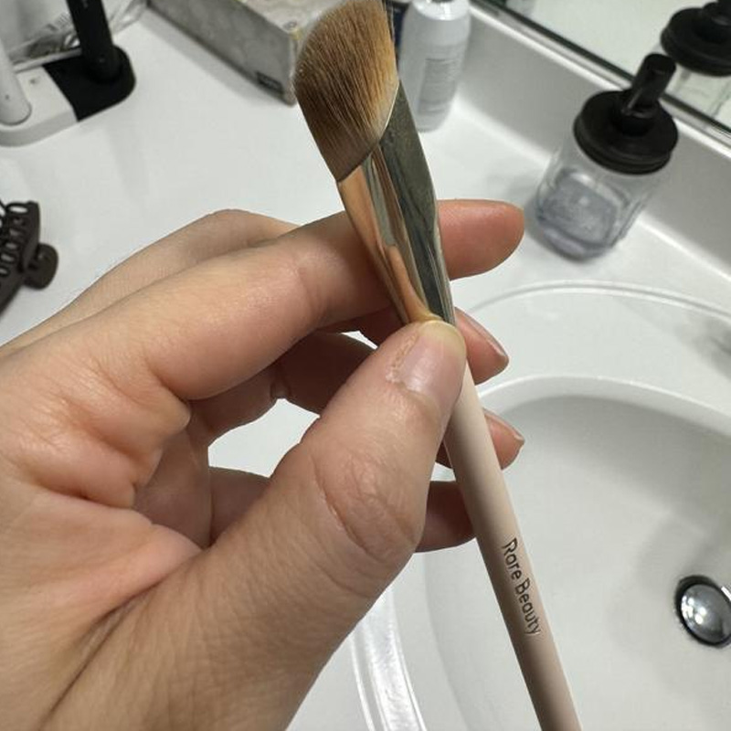 Rare Beauty Make-up Tool Kit L - Rare Beauty Makeup Kit recensie en prijs