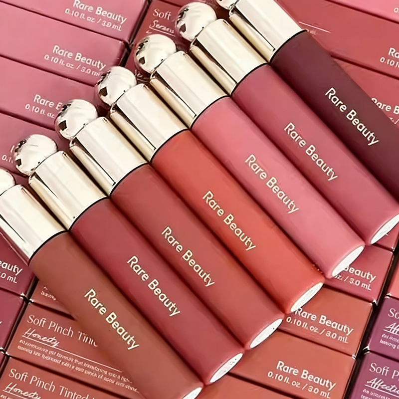 Zeldzame schoonheid 7-kleuren  - Rare Beauty Makeup Kit recensie en prijs